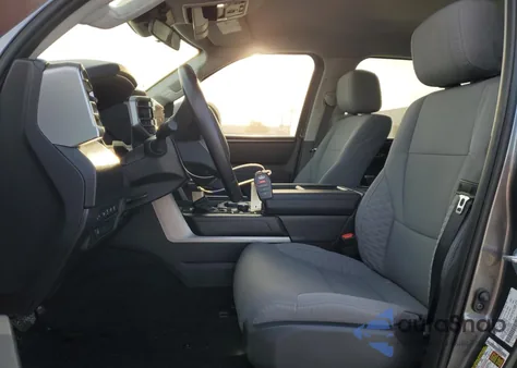 2024 Toyota Tundra Crewmax Sr из США, поврежденный, VIN 5TFLA5DB4RX236495